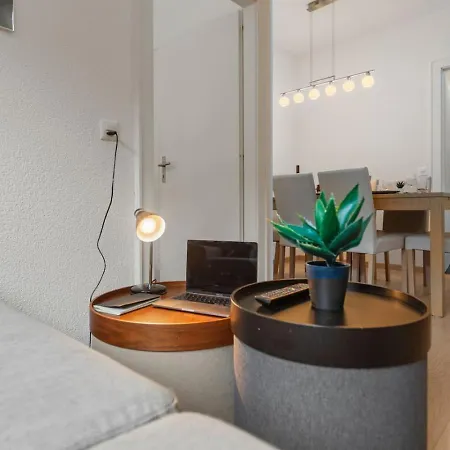 Crans-montana - Ski-in & Ski-out, 4 Pers Apartment